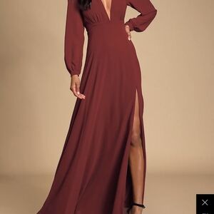 Elegant Burgundy Maxi Dress